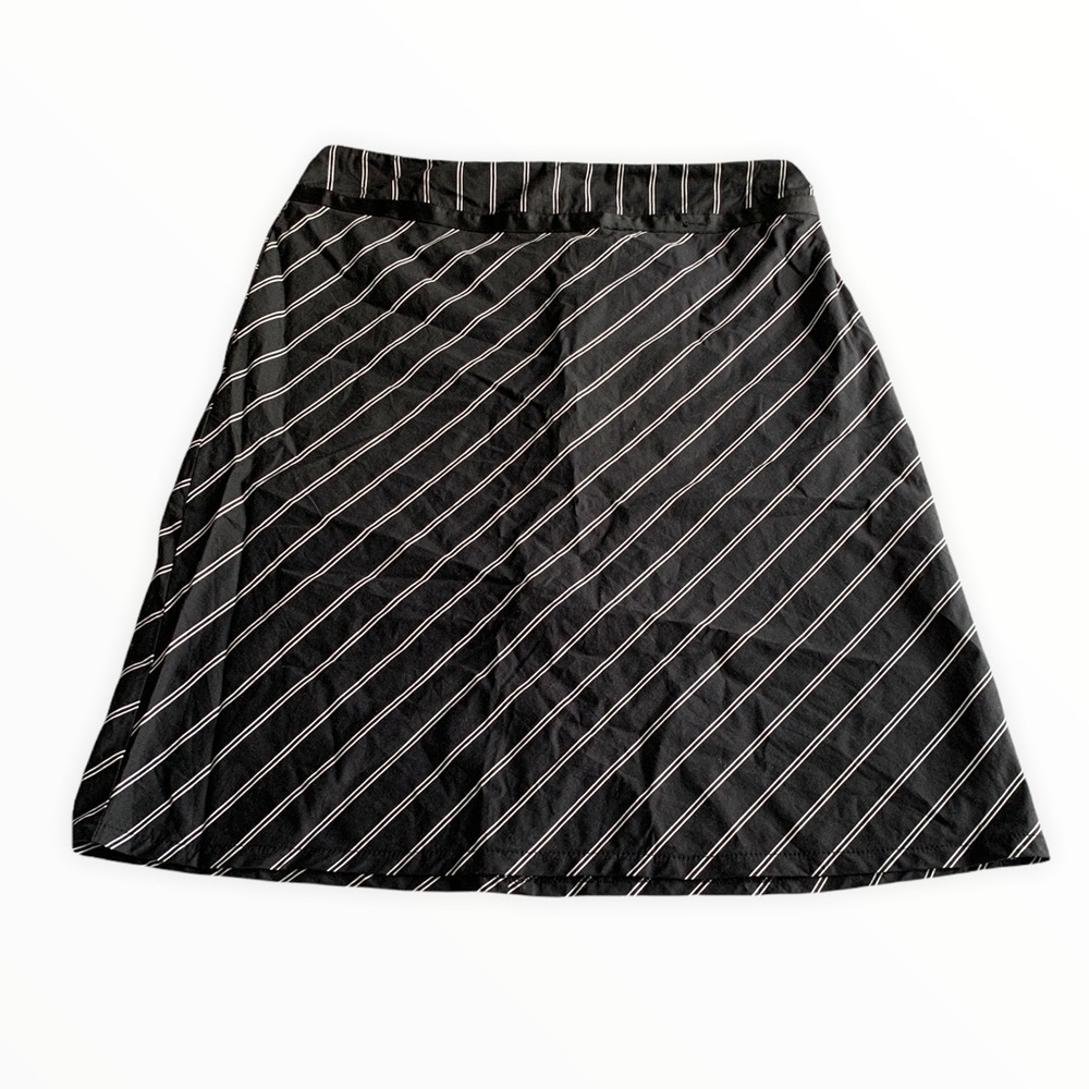 No Boundaries Black and White Striped Skirt Size 7